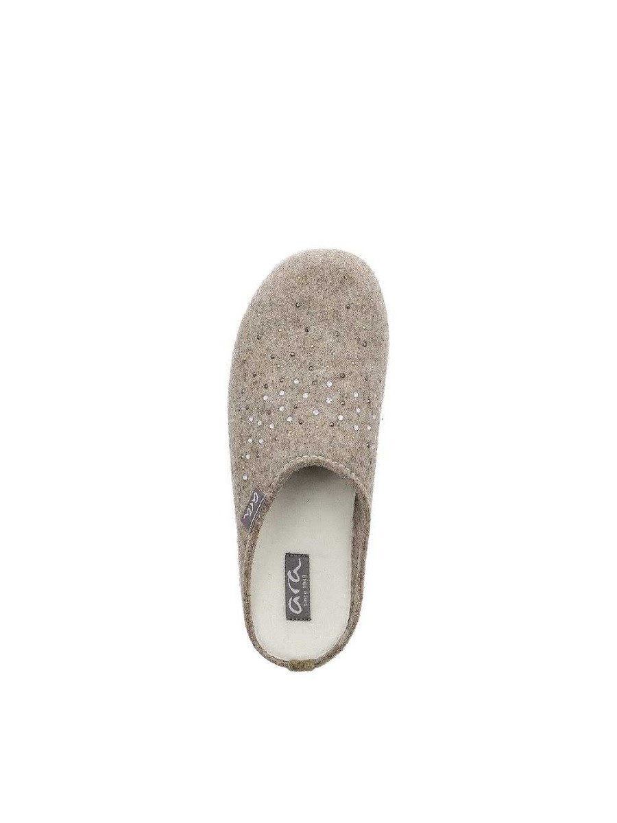 ara Slippers | Cozy Moon Slippers