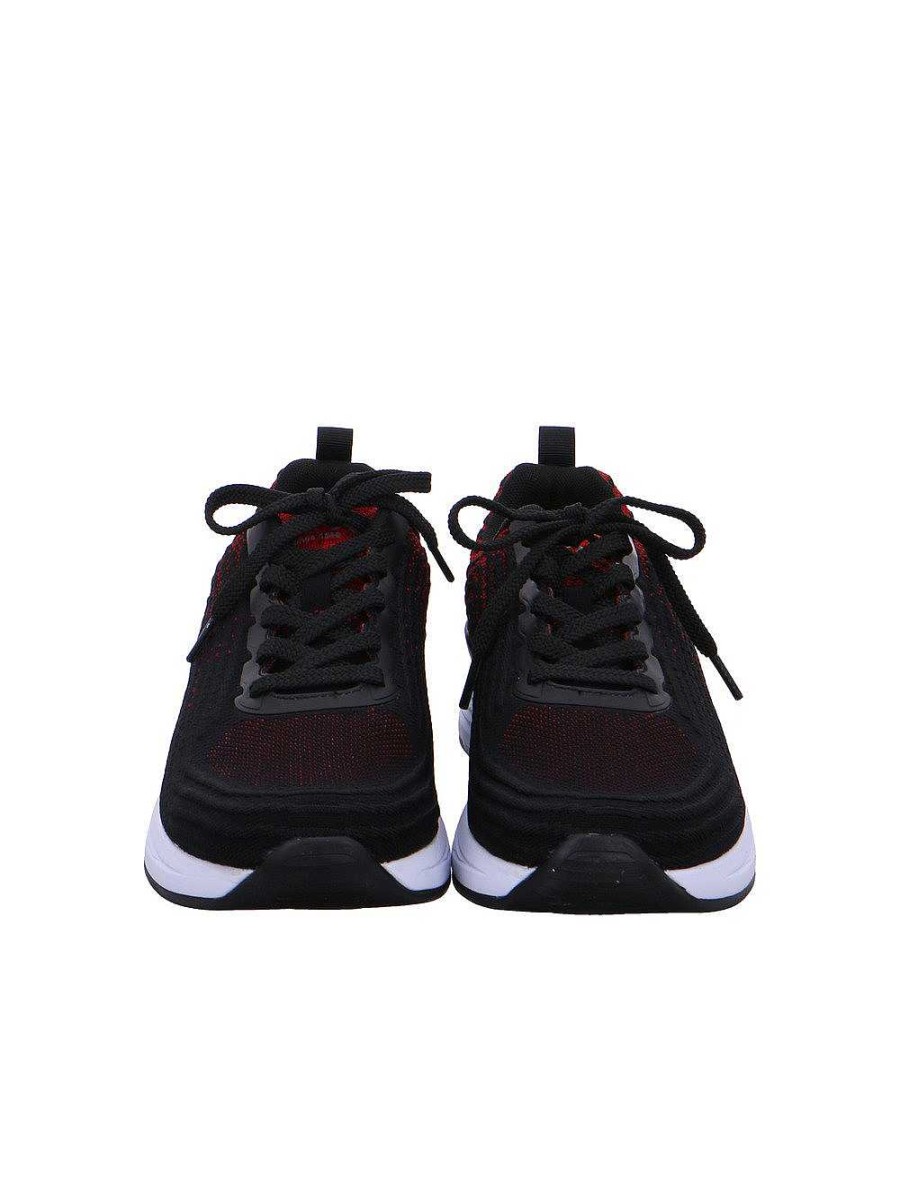 ara Schnurer | Chicago Sneakers Black